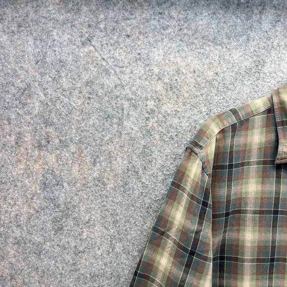 Vince Shirt Mens Large Olive Green Button Down Madras Plaid Cotton Classic - Picture 9 of 11